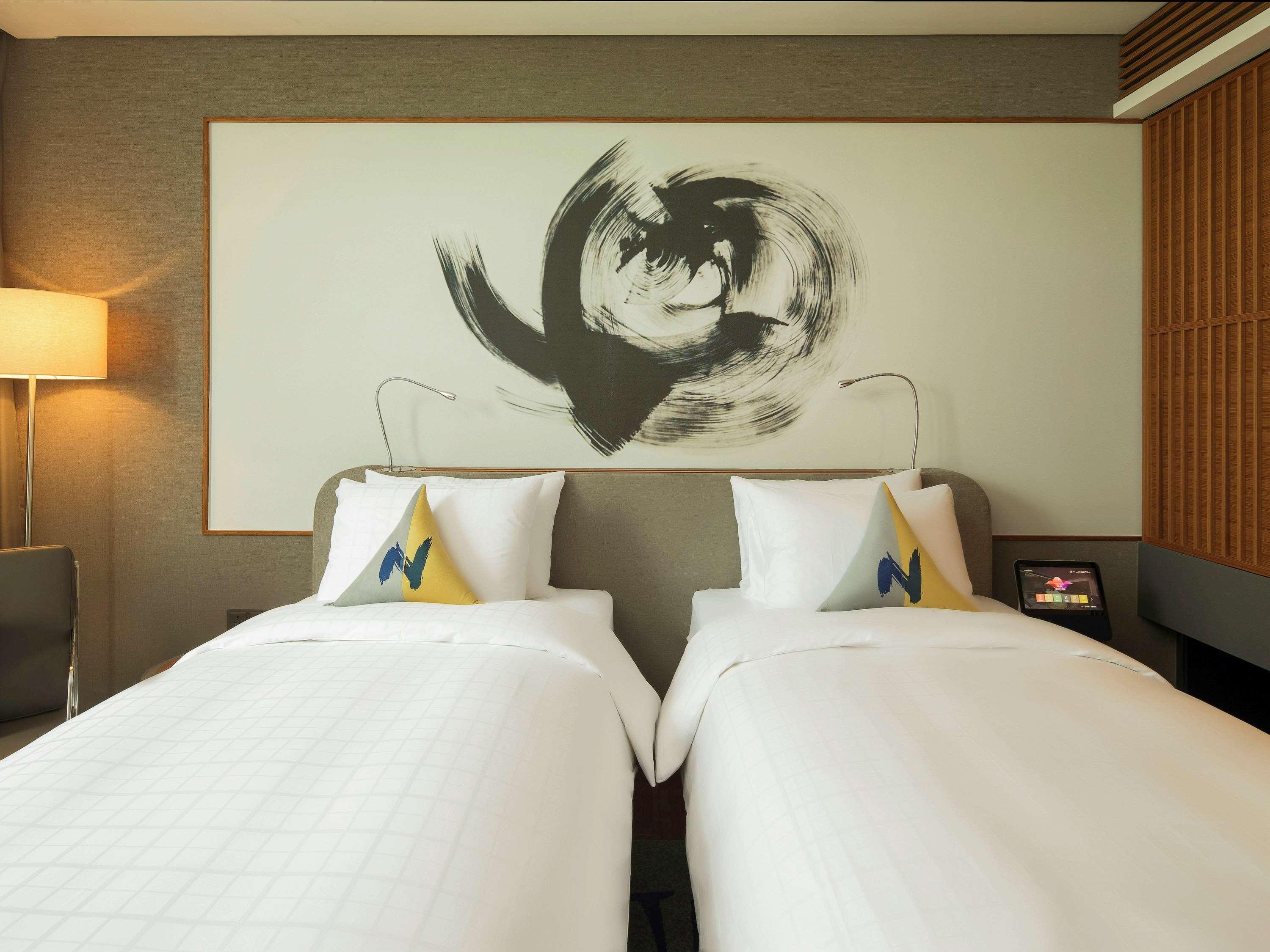 Novotel Ambassador Seoul Dongdaemun Hotels & Residences Exteriör bild Deluxe Room