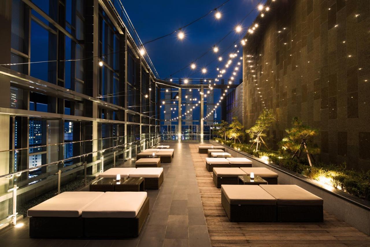Novotel Ambassador Seoul Dongdaemun Hotels & Residences Exteriör bild Sky Garden
